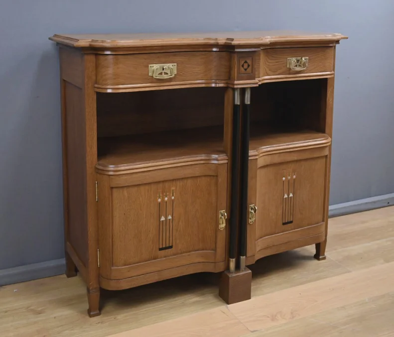 Buffet Desserte en Chêne, style Gustave Serrurier-Bovy, Art Déco – 1930