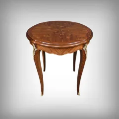 ルイ15世様式のテーブル
