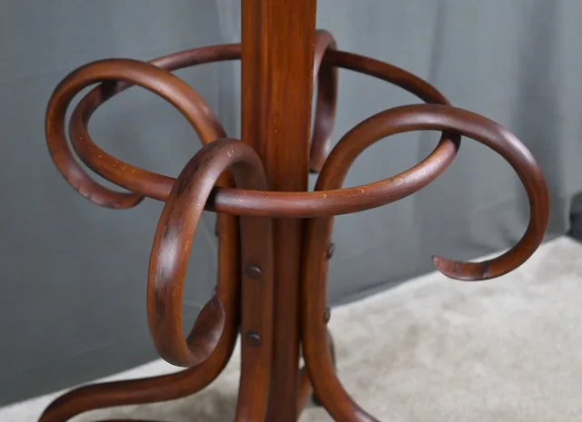 Grand Porte-manteau Perroquet en Hêtre Courbé, goût Thonet – Début XXe