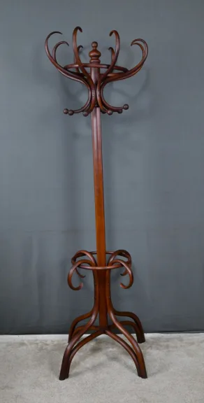 Garderobenständer im Thonet-Stil