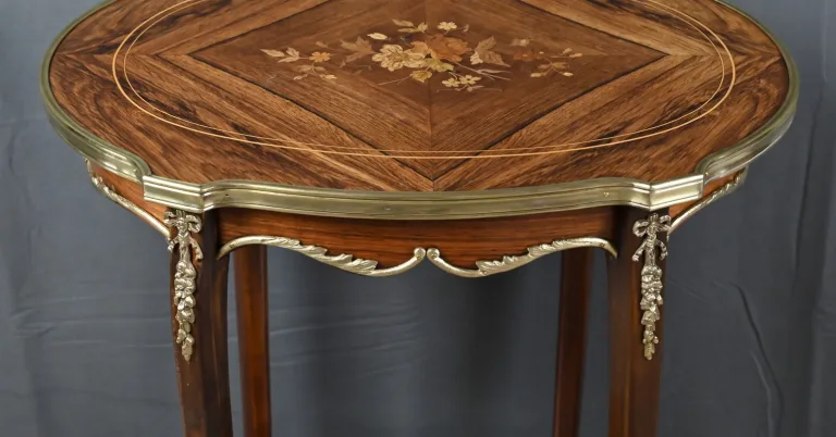 TAFEL IN FRANSE TRANSITIESTIJL