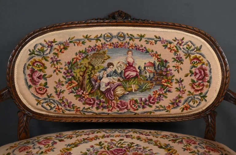 Sofa im Stil Louis XVI.