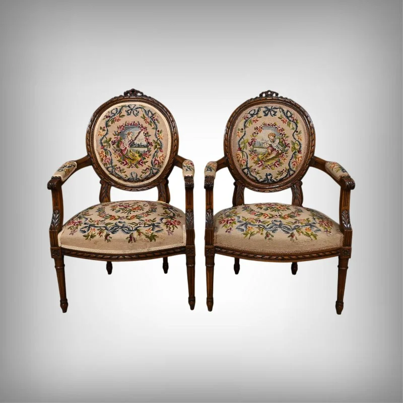 Sessel im Stil Louis XVI.