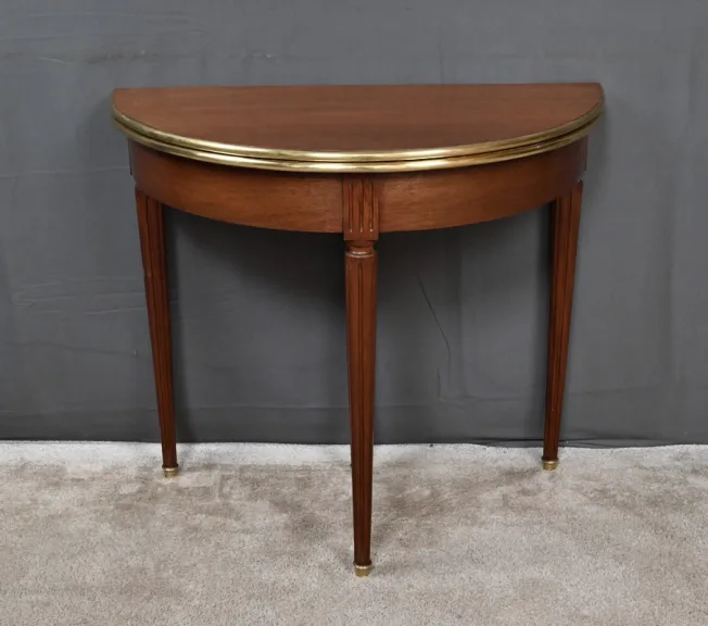 Table à Jeux Demi-Lune en Acajou, style Louis XVI – Début XXe