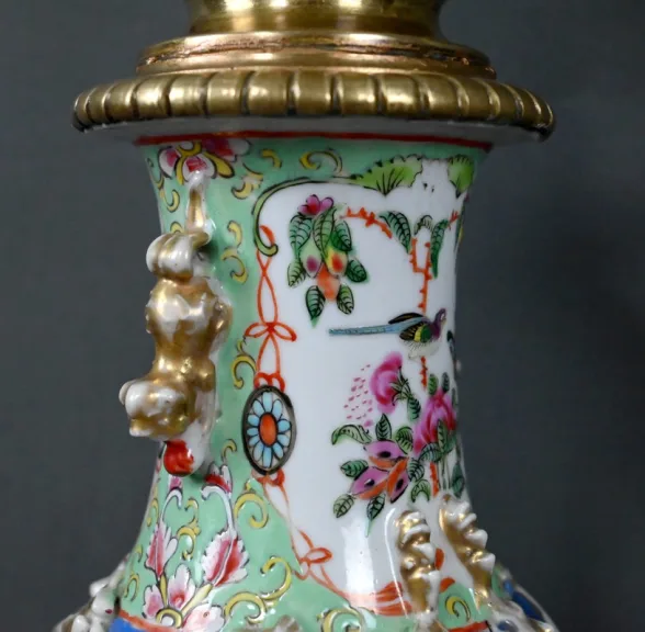 Lampe à Pétrole en Porcelaine de Canton & Bronze, Dynastie Qing, Chine – Fin XIXe