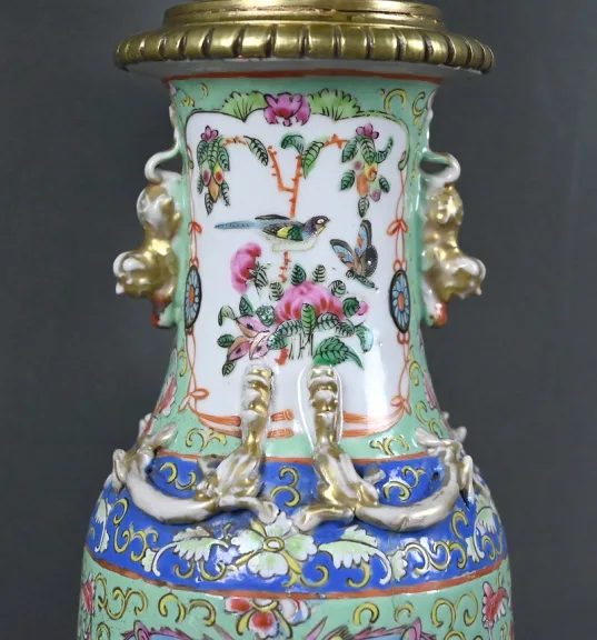 Lampe à Pétrole en Porcelaine de Canton & Bronze, Dynastie Qing, Chine – Fin XIXe