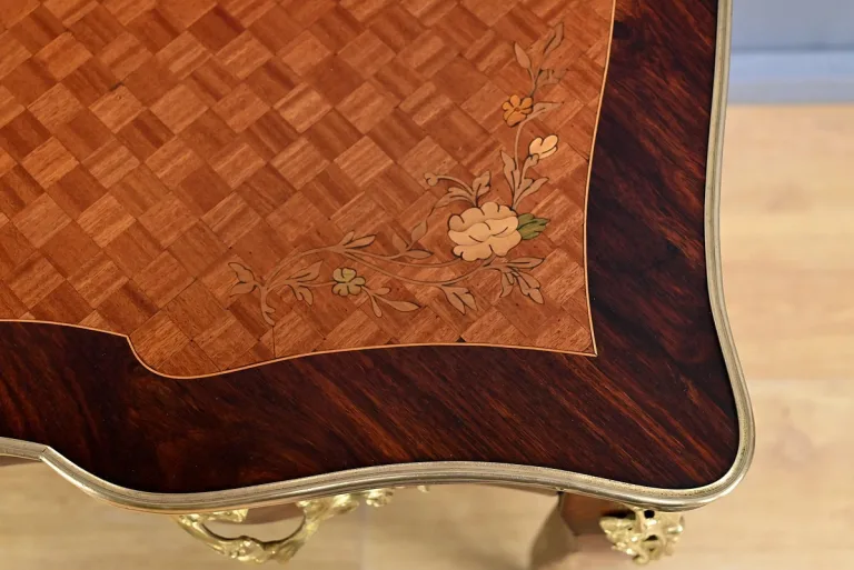 Table-Bureau en Palissandre, Bois de Rose et Acajou, style Louis XV – Début XXe