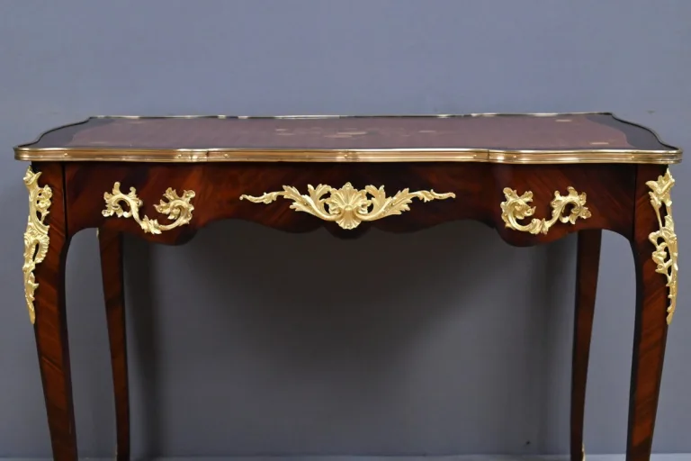 Table-Bureau en Palissandre, Bois de Rose et Acajou, style Louis XV – Début XXe