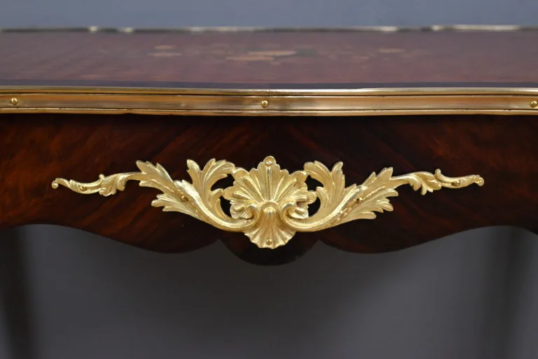 Table-Bureau en Palissandre, Bois de Rose et Acajou, style Louis XV – Début XXe