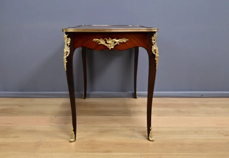 Table-Bureau en Palissandre, Bois de Rose et Acajou, style Louis XV – Début XXe
