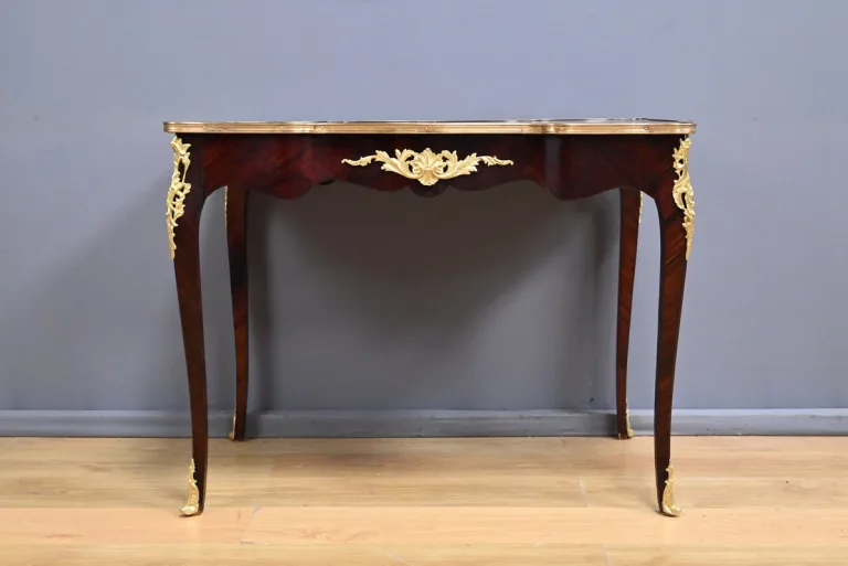 Table-Bureau en Palissandre, Bois de Rose et Acajou, style Louis XV – Début XXe