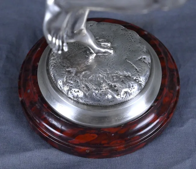SILBERVERGOLDETE STATUETTE von A. CARRIER