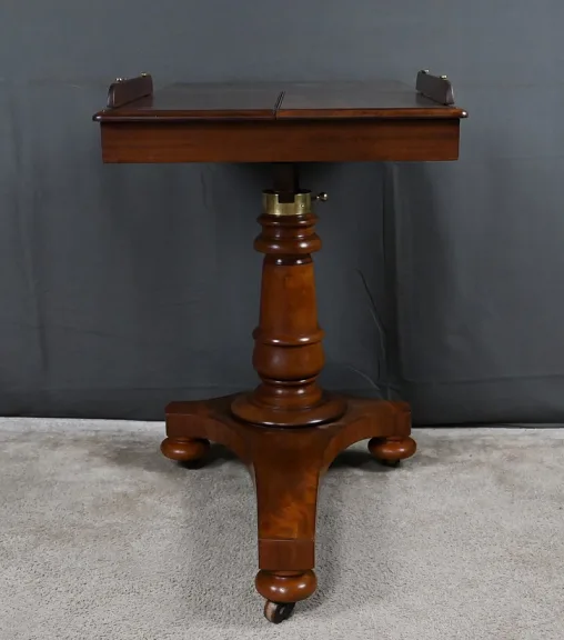 Table de Lecture en Acajou, époque Victorienne, Angleterre – Milieu XIXe