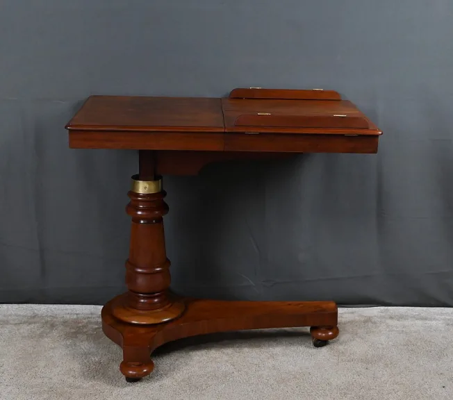 Table de Lecture en Acajou, époque Victorienne, Angleterre – Milieu XIXe