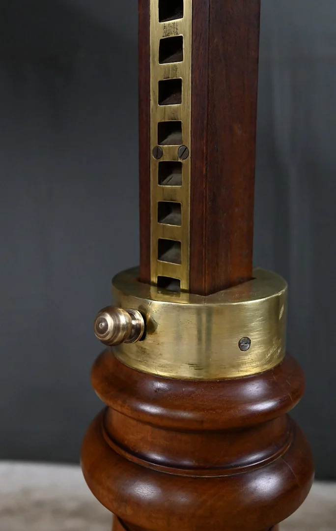 Table de Lecture en Acajou, époque Victorienne, Angleterre – Milieu XIXe