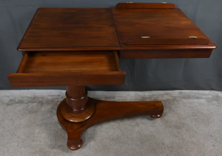 Table de Lecture en Acajou, époque Victorienne, Angleterre – Milieu XIXe