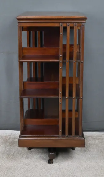 DREHKOSTBÜCHERREGAL
