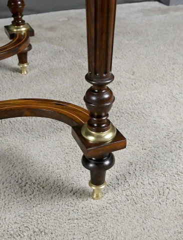 Table de Milieu en Placage de Palissandre, époque Napoléon III – 2ème partie XIXe