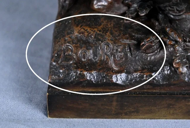 Bronze « Jeune Fille au Panier », firmado E. Bouret – Finales del siglo XIX