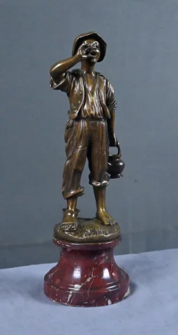 Bronze « Le Petit Porteur d'Eau », firmado Dubois – Finales del siglo XIX