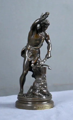 Bronze « Le Forgeron », firmado A. Gaudez – Finales del siglo XIX