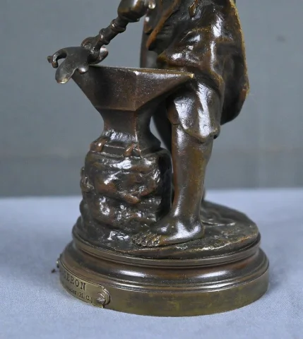 Bronze « Le Forgeron », firmado A. Gaudez – Finales del siglo XIX
