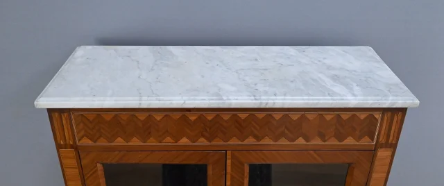 Pequeña biblioteca en marquetería, estilo Luis XVI – Principios del siglo XX