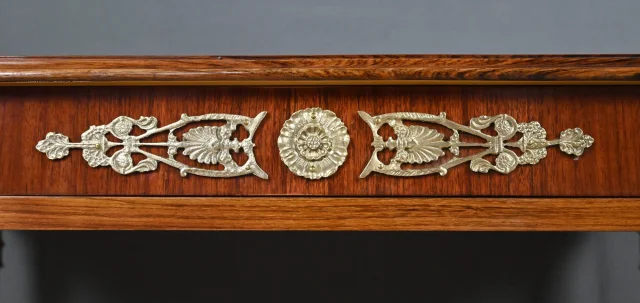 Console en placage d'acajou, estilo Imperio – 1ª parte del siglo XX