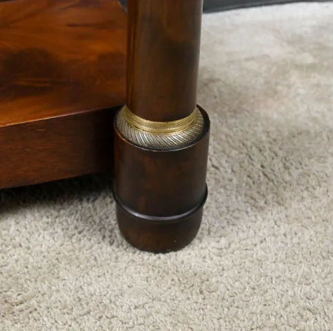 Petite Console en Acajou, style Empire – XIXe

小型桃花心木台, 帝政风格 – 19世纪 — Restauré
