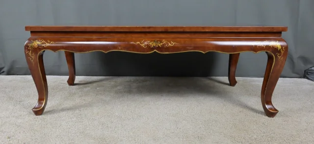 Tavolino in Legno Laccato, Cina – Metà XX Secolo — Buono stato