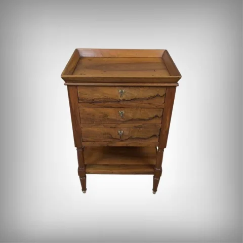 Petite Table de Salon en Noyer, style Louis-Philippe – Milieu XIXe

ルイ・フィリップ様式のウォールナット製小型サロンテーブル – 19世紀中頃 — Restauré