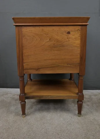 Petite Table de Salon en Noyer, style Louis-Philippe – Milieu XIXe

ルイ・フィリップ様式のウォールナット製小型サロンテーブル – 19世紀中頃 — Restauré