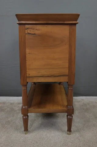 Petite Table de Salon en Noyer, style Louis-Philippe – Milieu XIXe

ルイ・フィリップ様式のウォールナット製小型サロンテーブル – 19世紀中頃 — Restauré