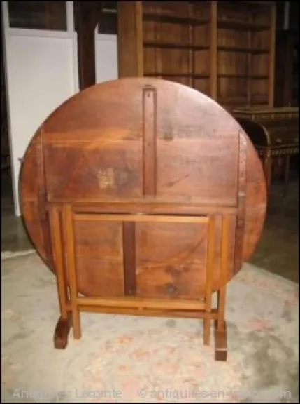Table de vigneron  à système