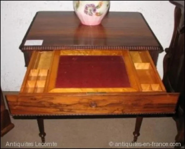 Table à tiroir Ecritoire Palissandre XIXeme