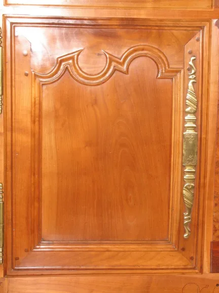 LOUIS XV STYLE BUFFET