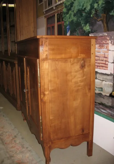 LOUIS XV STYLE BUFFET