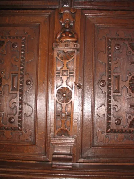 RENAISSANCE STYLE OAK CABINET