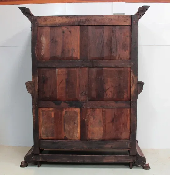 RENAISSANCE STYLE OAK CABINET