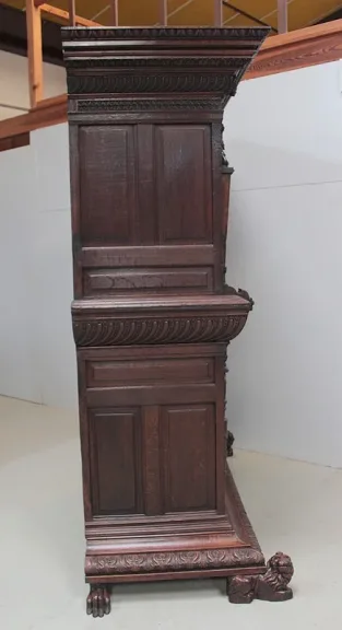 RENAISSANCE STYLE OAK CABINET