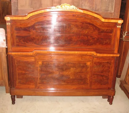 LOUIS XVI STYLE SCHLAFZIMMER SUITE