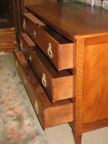 Commode Directoire en Noyer XIXe