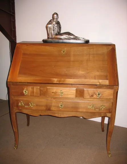 LOUIS XV SLOPE TOP DESK