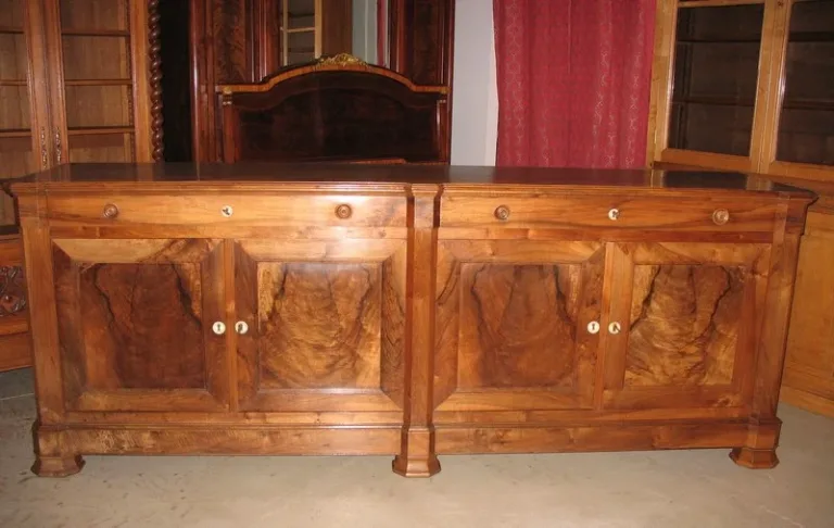 VIER DOOR SIDEBOARD