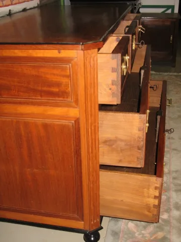 Commode Louis XVI enAcajou XIXeme