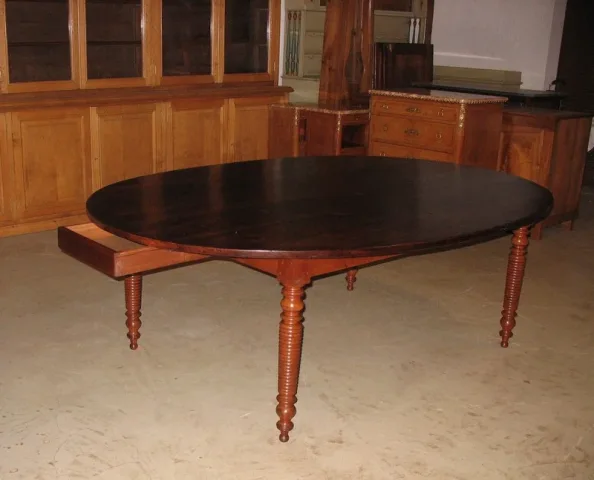 Table ovale XIXeme