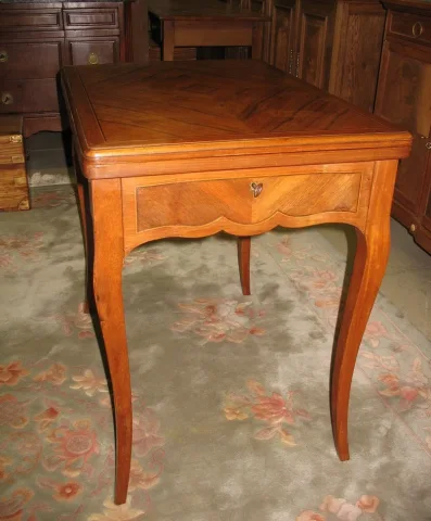 TABLA DE ESTILO LOUIS XV