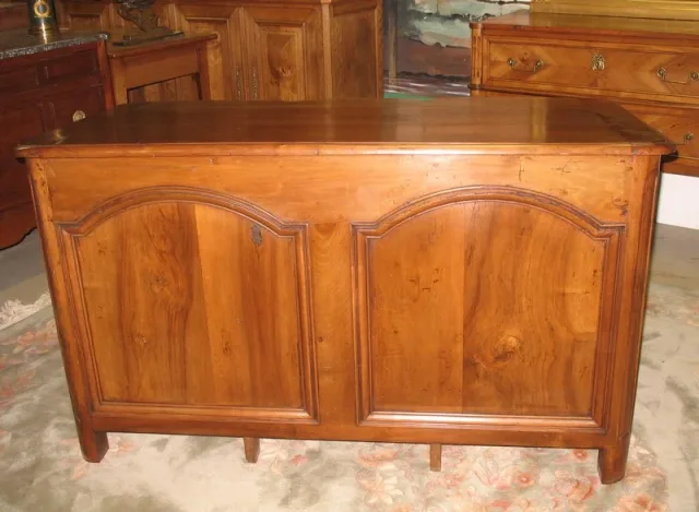 Bureau Louis XIV en noyer XVIIIe