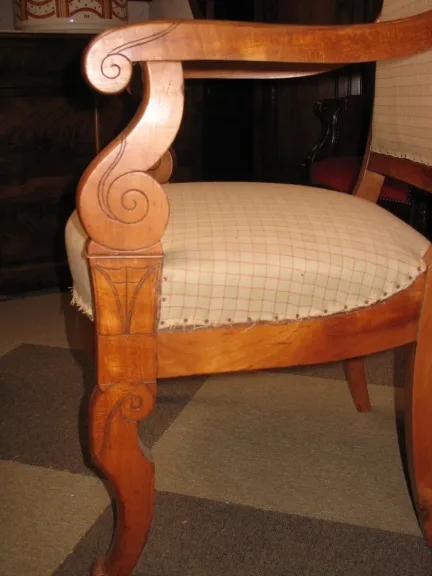 Fauteuil Restauration en merisier XIXe