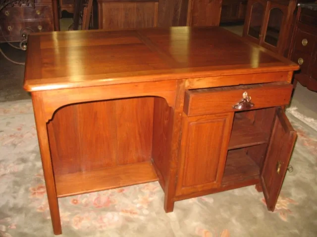 Bureau colonial double face en Teck XIXe